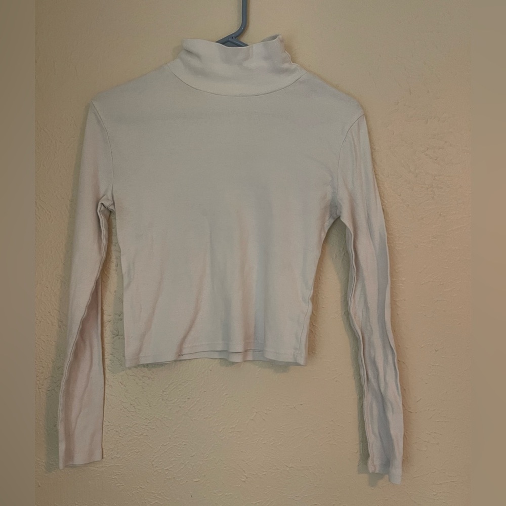 ❤️2 for 15❤️ John Galt Mock Neck Crop Top